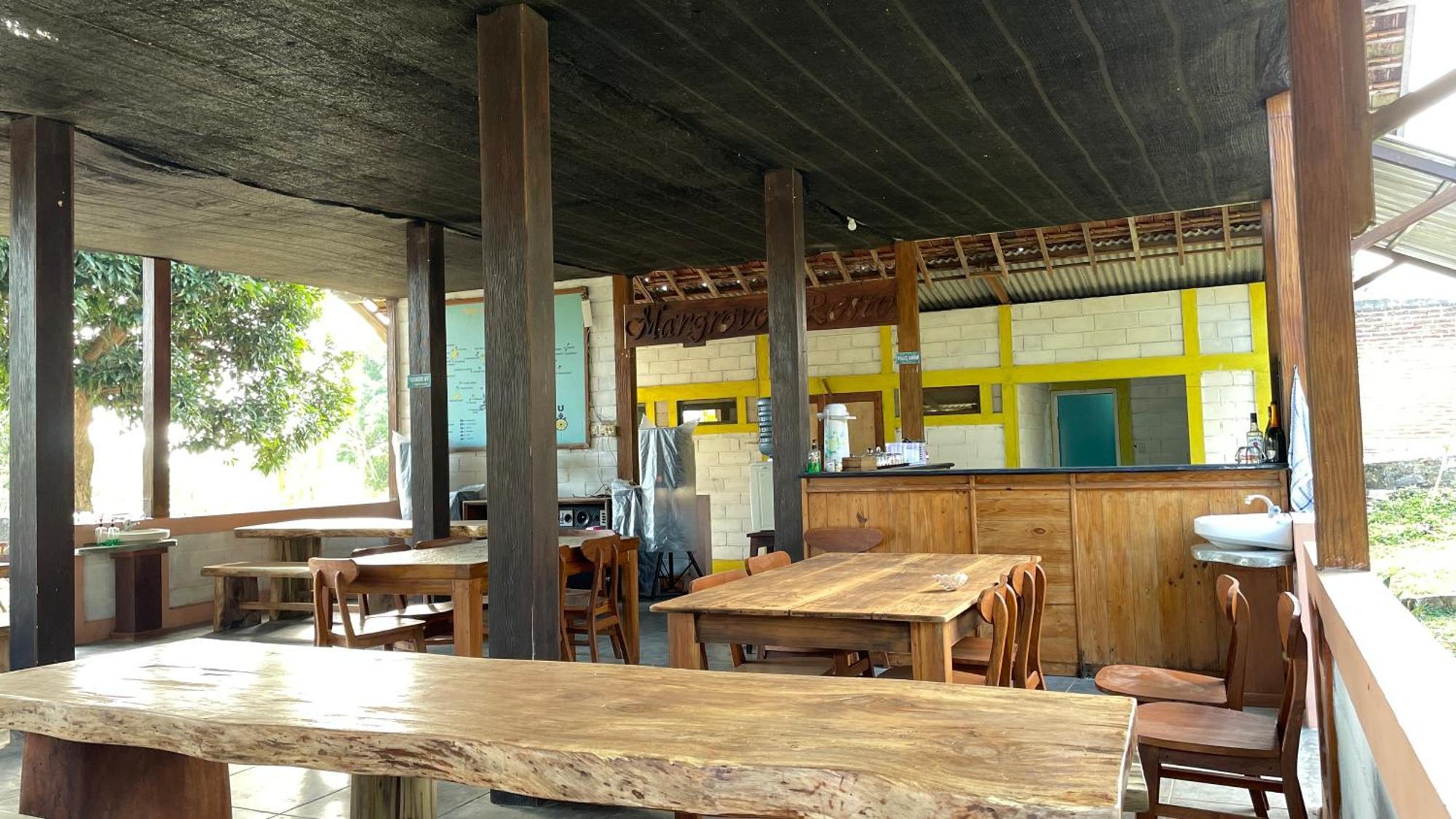 Mangrove Inn การีมุนยาวา ภายนอก รูปภาพ