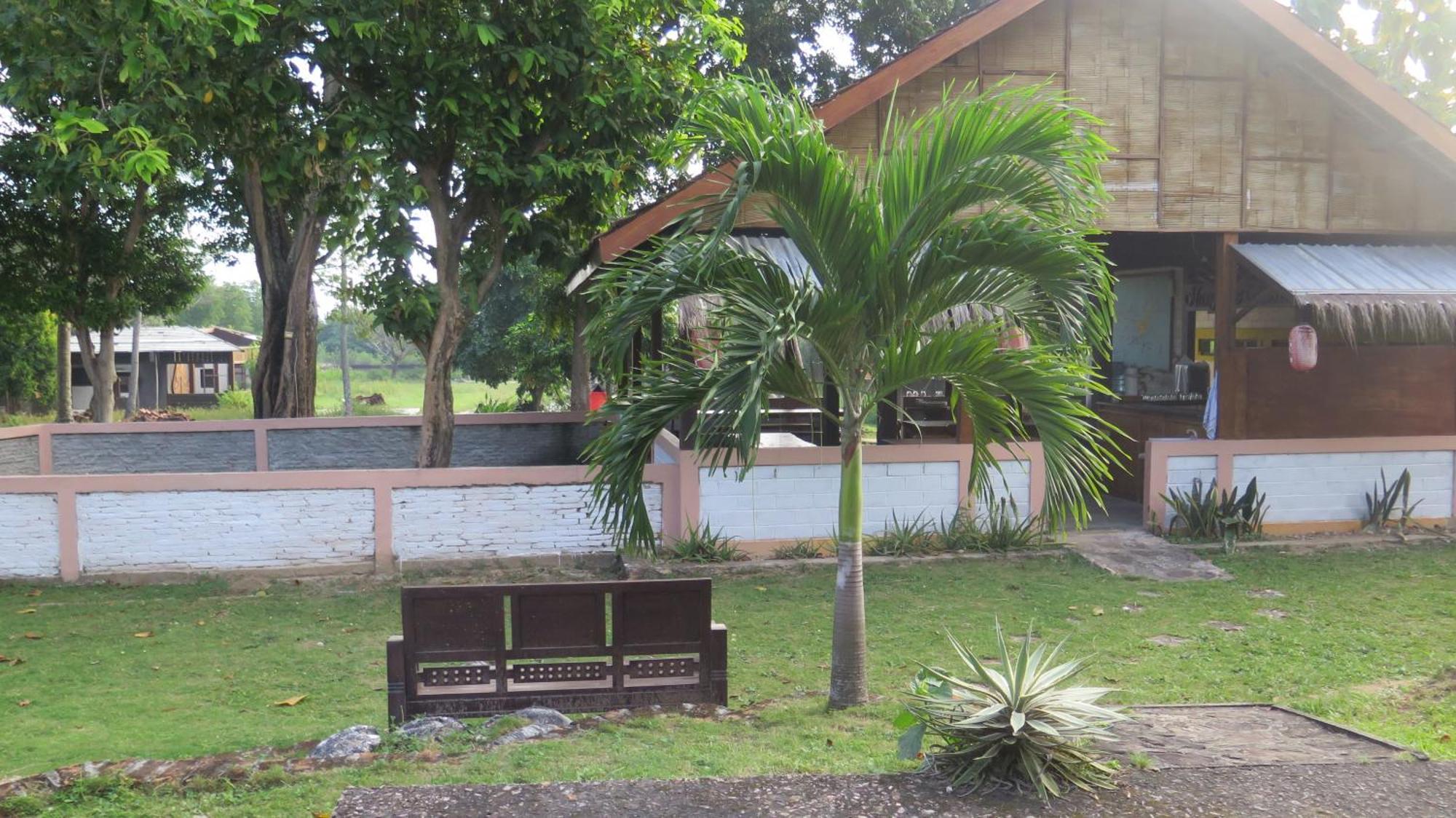 Mangrove Inn การีมุนยาวา ภายนอก รูปภาพ
