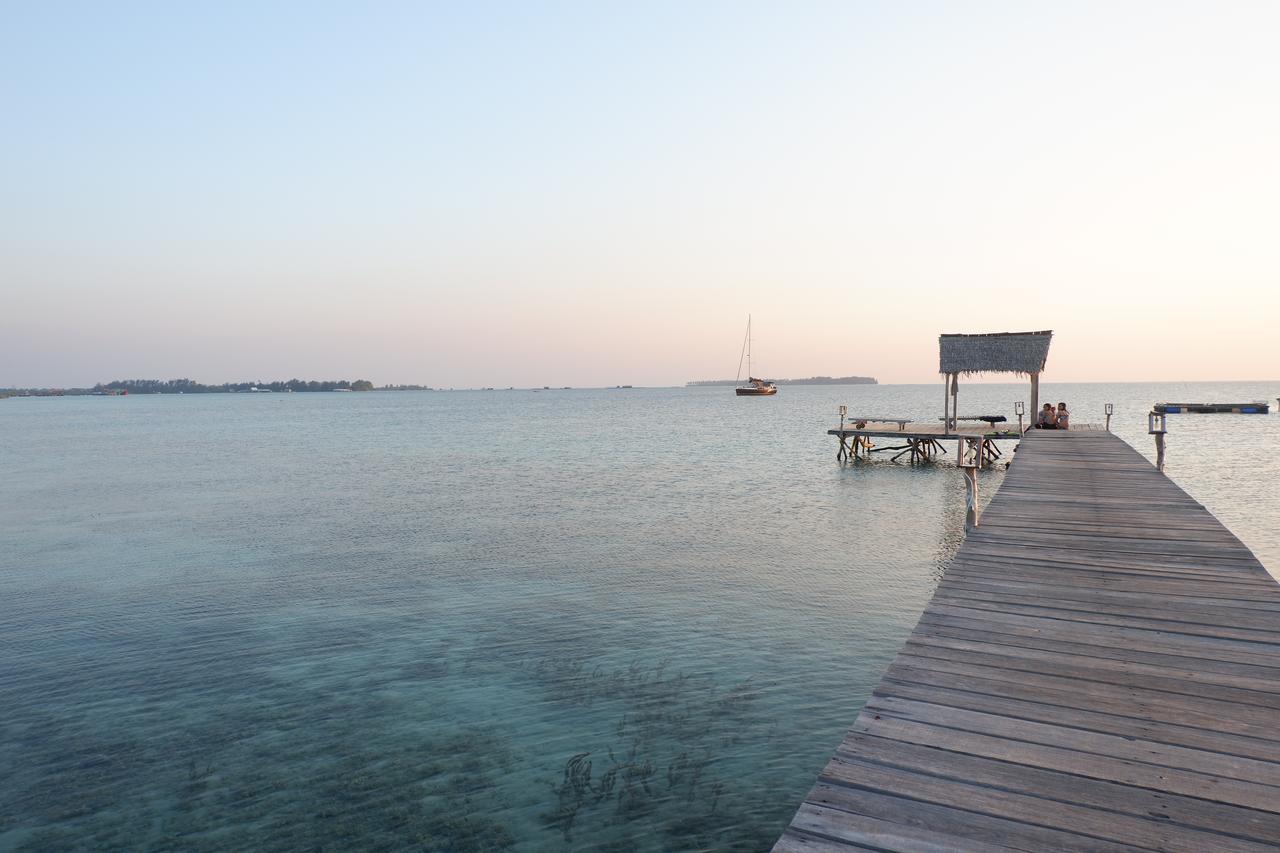 Mangrove Inn การีมุนยาวา ภายนอก รูปภาพ
